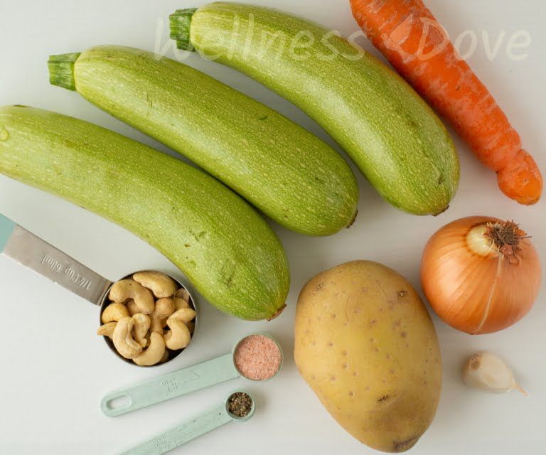 the ingredients for the zucchini soup