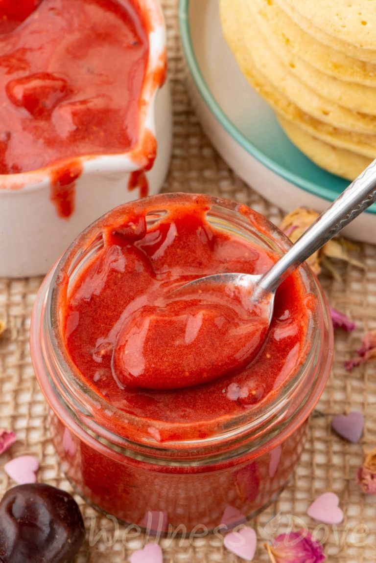 Easy Raw homemade strawberry jam