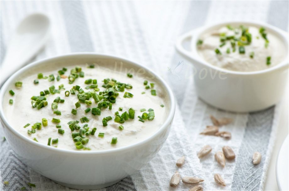 Healthy Vegan Sunflower Seeds Dip 