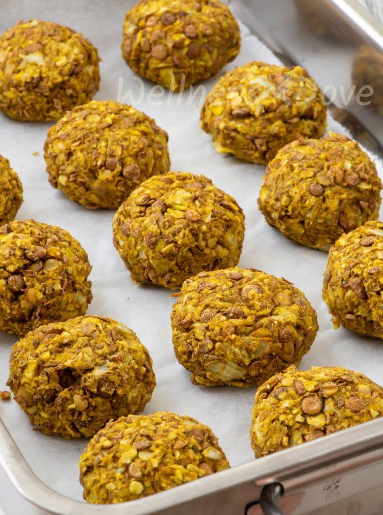 The vegan meatballs in a baking tray