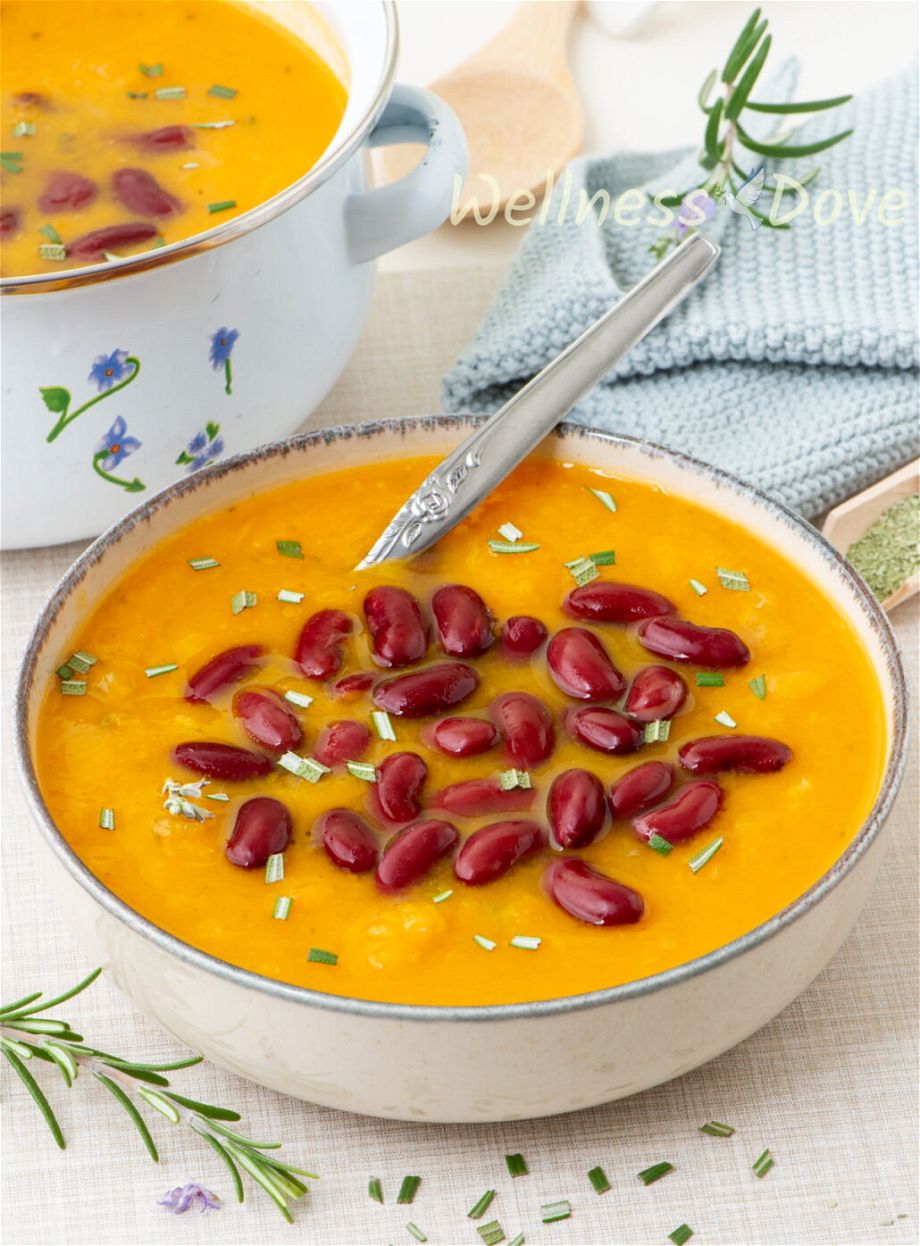 a 3/4 view of the easy, healthy, and creamy butternut squash vegan soup in a bowl