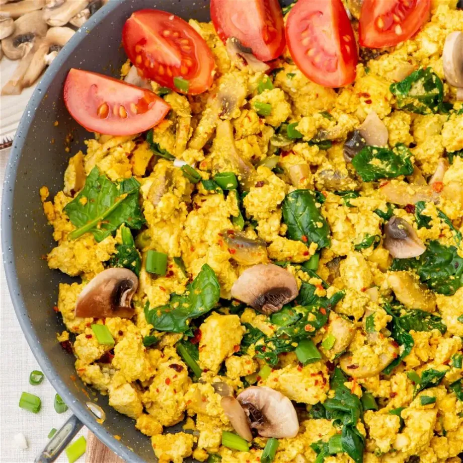 Vegan Tofu & Spinach Egg Scramble featured image