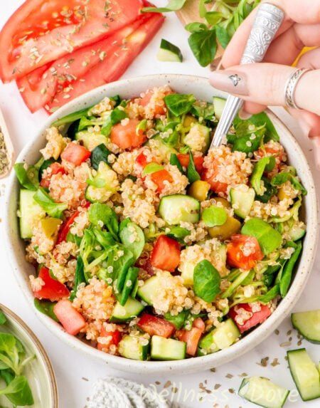 Easy Tomato Quinoa Salad