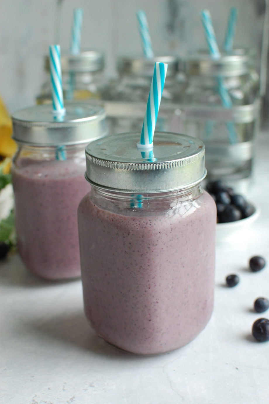 Blueberry Kale Smoothie - A Cedar Spoon