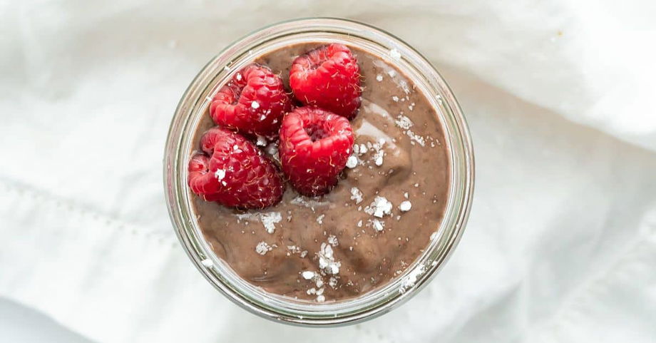 Vegan Chocolate Raspberry Smoothie - Vibrantly G-Free - vibrantlygfree.com