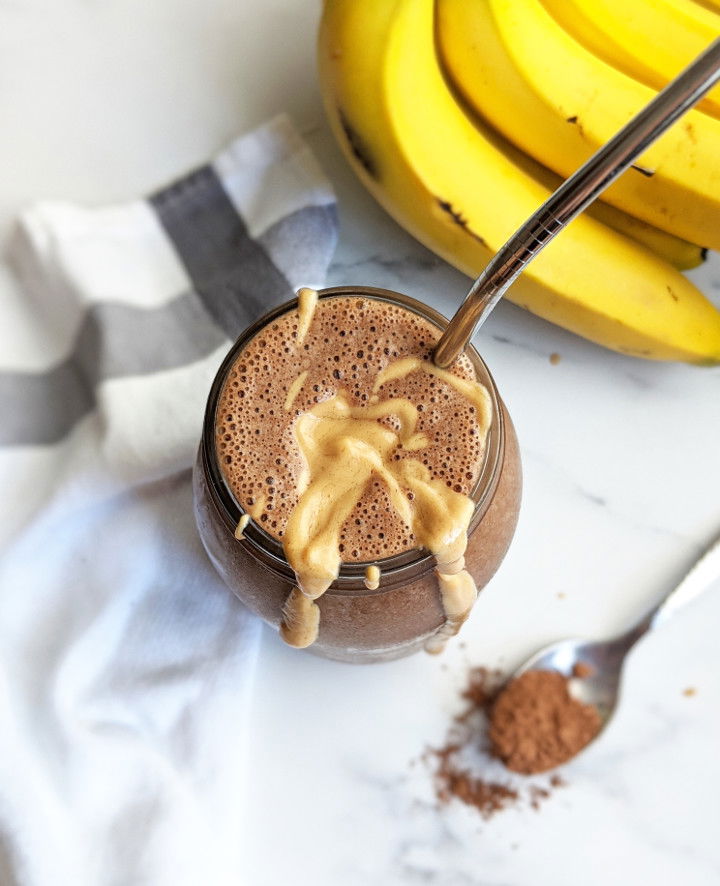 Chocolate Peanut Butter Banana Protein Smoothie - Health My Lifestyle